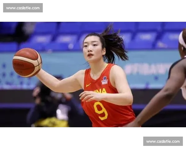 宫鲁鸣确认李梦因膝伤无缘亚洲杯 中国女篮锋线核心缺阵 宫鲁鸣确认李梦因膝伤无缘亚洲杯 中国女篮锋线核心缺阵