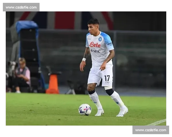 39 岁穆斯莱拉加盟拉普拉塔大学生：乌拉圭传奇门将续写南美足坛生涯